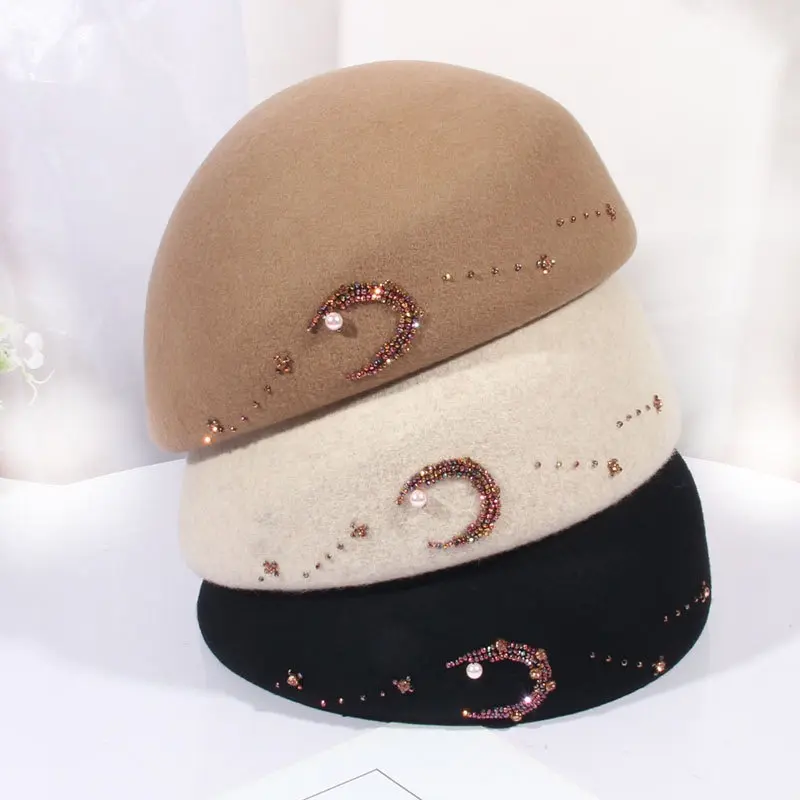 Custom High Quality Fashionable Women Lady French Berets Wool Felt Beret Hat Cap with Hand Made Shiny Beads Moon Decoration