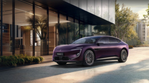AVATR 12 REEV BEV Luxury Large Sedan Future AI 800V Kunlun ADS3.0 Magic Carpet Suspension <strong>CDC</strong> Air Spring Damping <strong>Control</strong> Left - Product Image 6