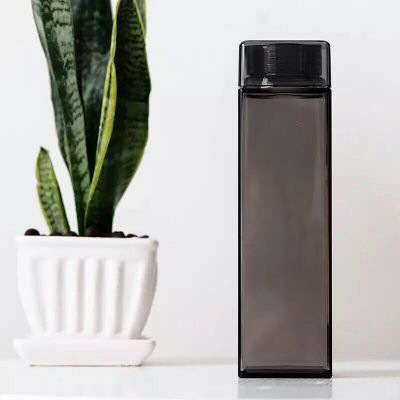 Transparent black square cup