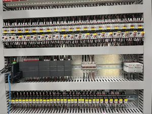 YY-Q78 scatola di controllo dell'automazione PLC personalizzata, armadio di conversione della frequenza dell'approvvigionamento idrico a pressione costante - Product Image 5