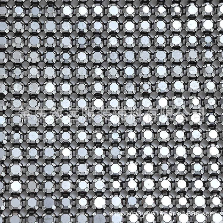 Black Net Claw Mineral Gray Diamond