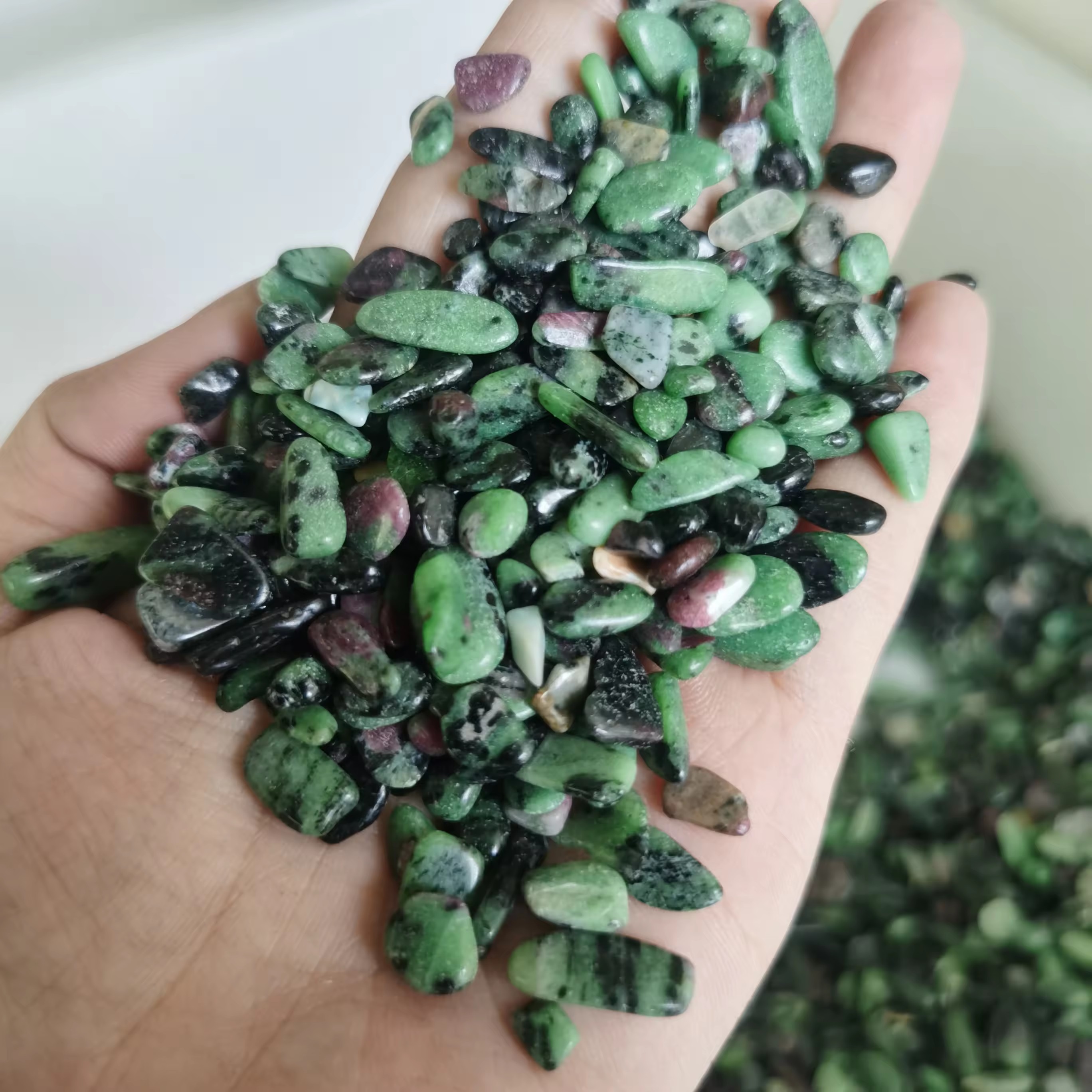 Gemma rossa e verde