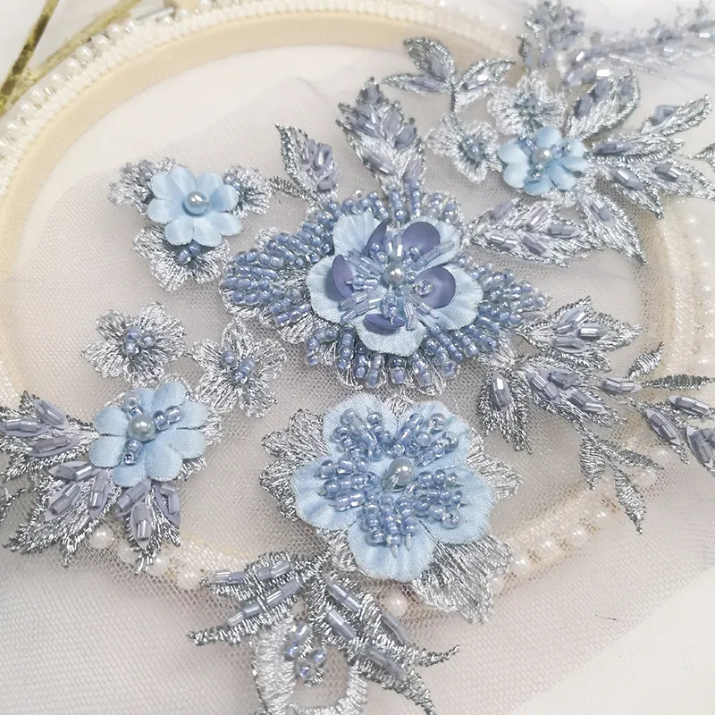 Tessuto di paillettes intrecciato fiore di stoffa con perline di ferro designer ricamato grandi toppe di abbigliamento toppe in rilievo per i vestiti