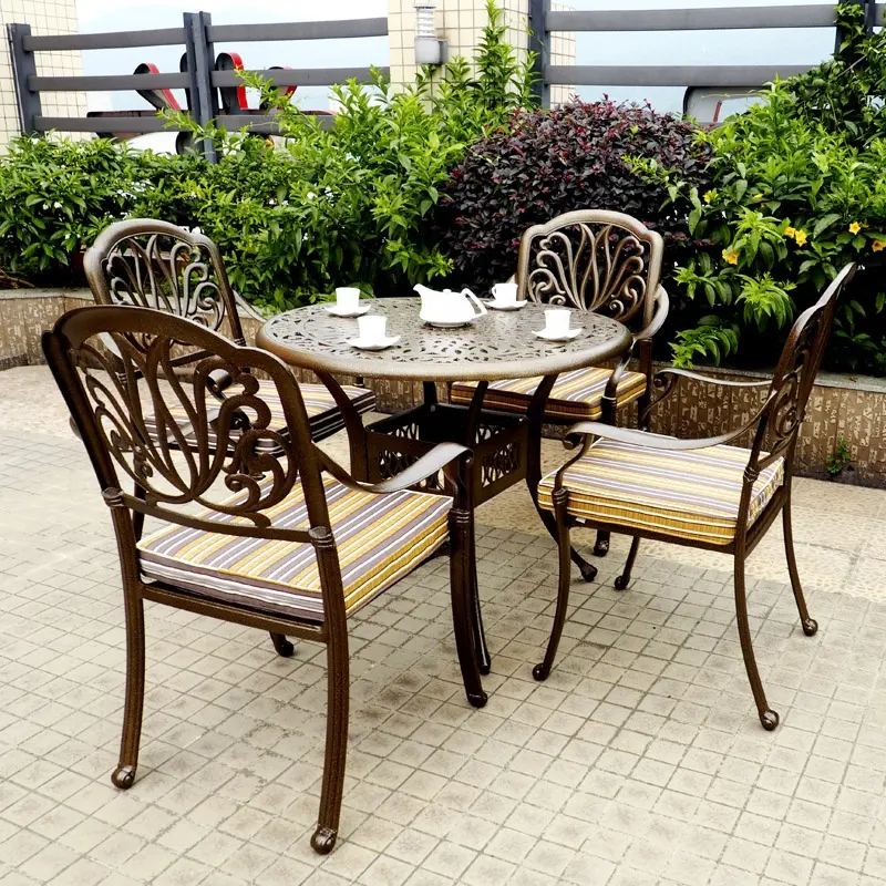 Tavolo e sedie in legno set da pranzo da giardino in metallo a buon mercato in stile francese stile americano per il tempo libero all'aperto in plastica moderna in acciaio zincato