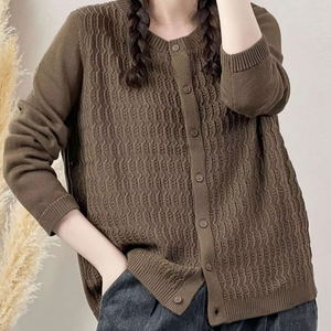 批发新款时尚女性圆领针织开衫上衣女士休闲宽松毛衣冬季薄厚度带封口型