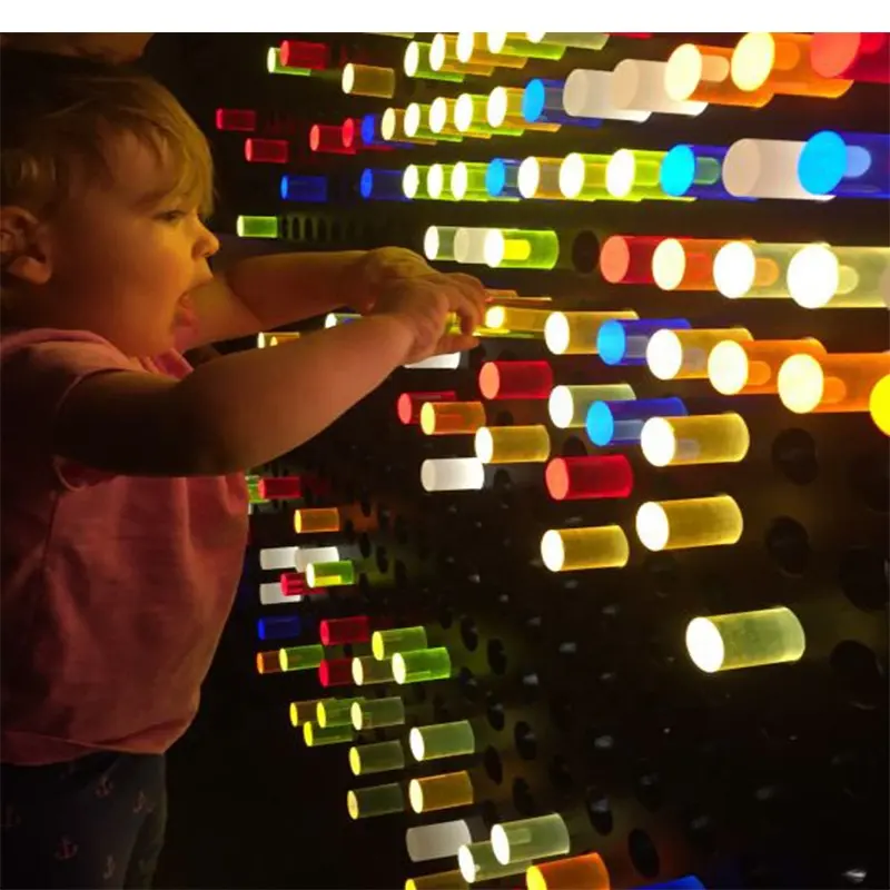 Panel de luz sensorial para colgar en la pared de alta calidad Bonhong con varillas acrílicas, juego de Arcade de pared para niños, parque de atracciones interior