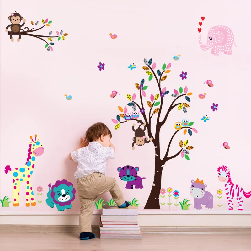YIYAO Venta caliente de dibujos animados de Color árbol animal bosque chico habitación de pintura decorativa jardín auto-adhesivo de la etiqueta engomada