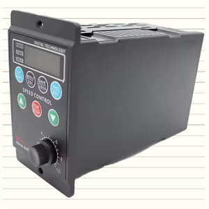 Controlador de Motor de salida trifásica de entrada monofásica de 220V, convertidor de frecuencia eléctrico trifásico de 220V Variable