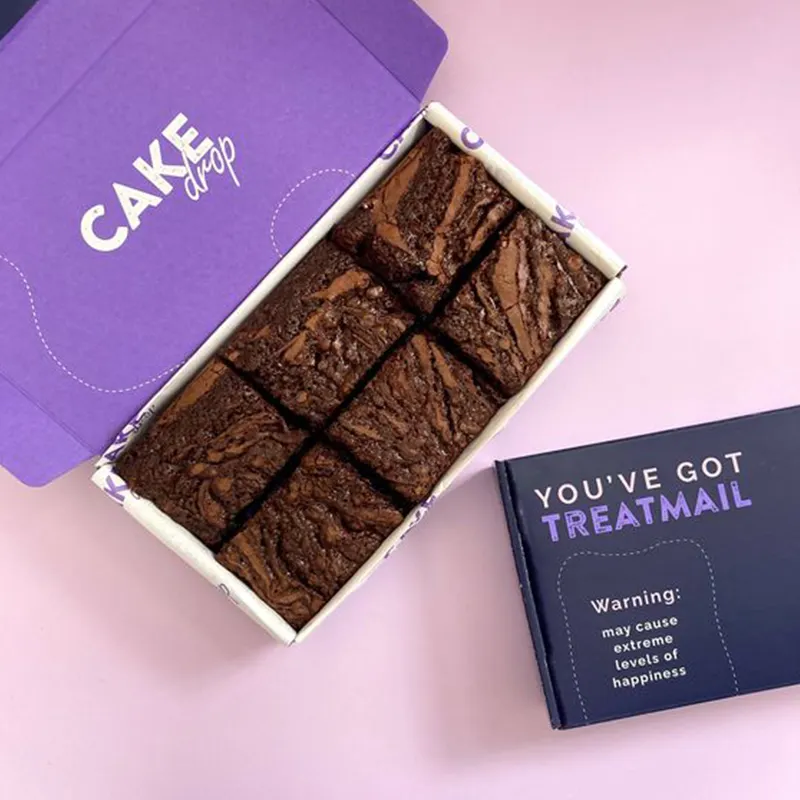 Diseño de logotipo personalizado Caja de embalaje de brownies de chocolate vegano Caja de pastel de panadería horneada sin gluten para pastelería