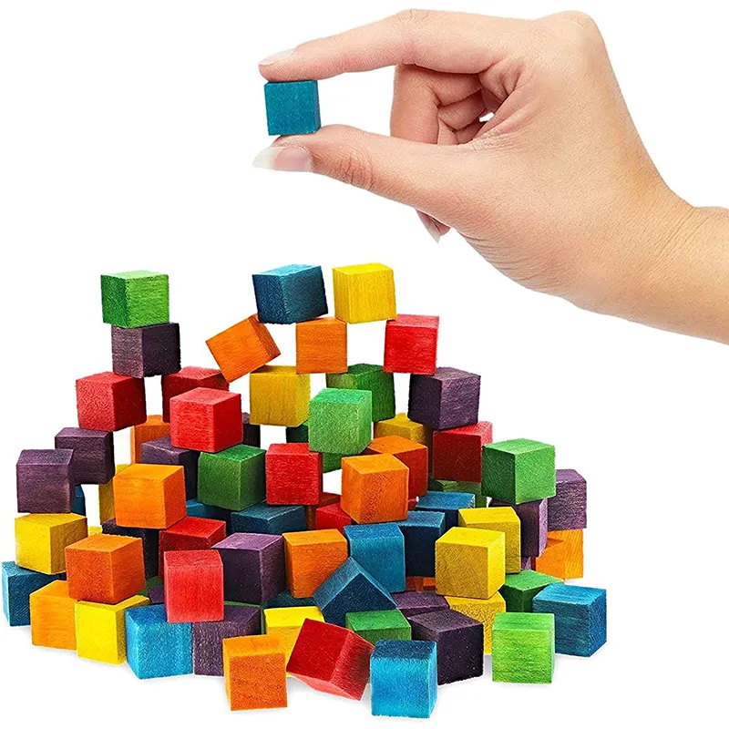 कस्टम 1/1.5/2 cm अधूरा रंगीन पाइन लकड़ी क्यूब्स छोटे लकड़ी वर्ग ब्लॉक के लिए शिल्प DIY बच्चों इमारत ब्लॉक खेल