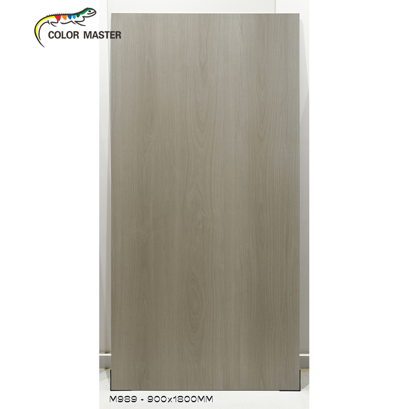 M989 - Azulejo con apariencia de madera de roble francés gris claro
