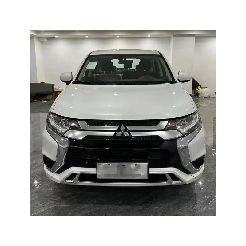 Auto usata giappone Mitsubishi Outlander 2.0L FWD 5 posti 2022 2000km auto di seconda mano