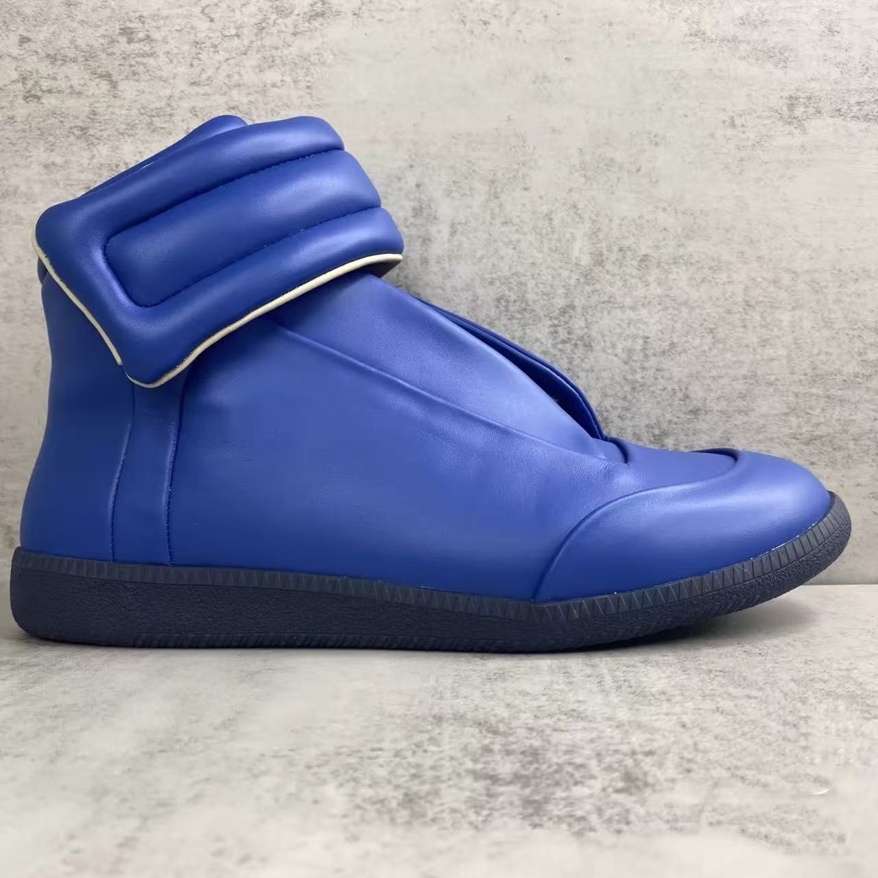 Blu