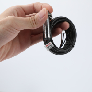 Customized 1kHz <strong>Inductive</strong> <strong>Proximity</strong> <strong>Sensor</strong> Bi2-M12-AP6X Waterproof Automatic Metal Switch - Product Image 2