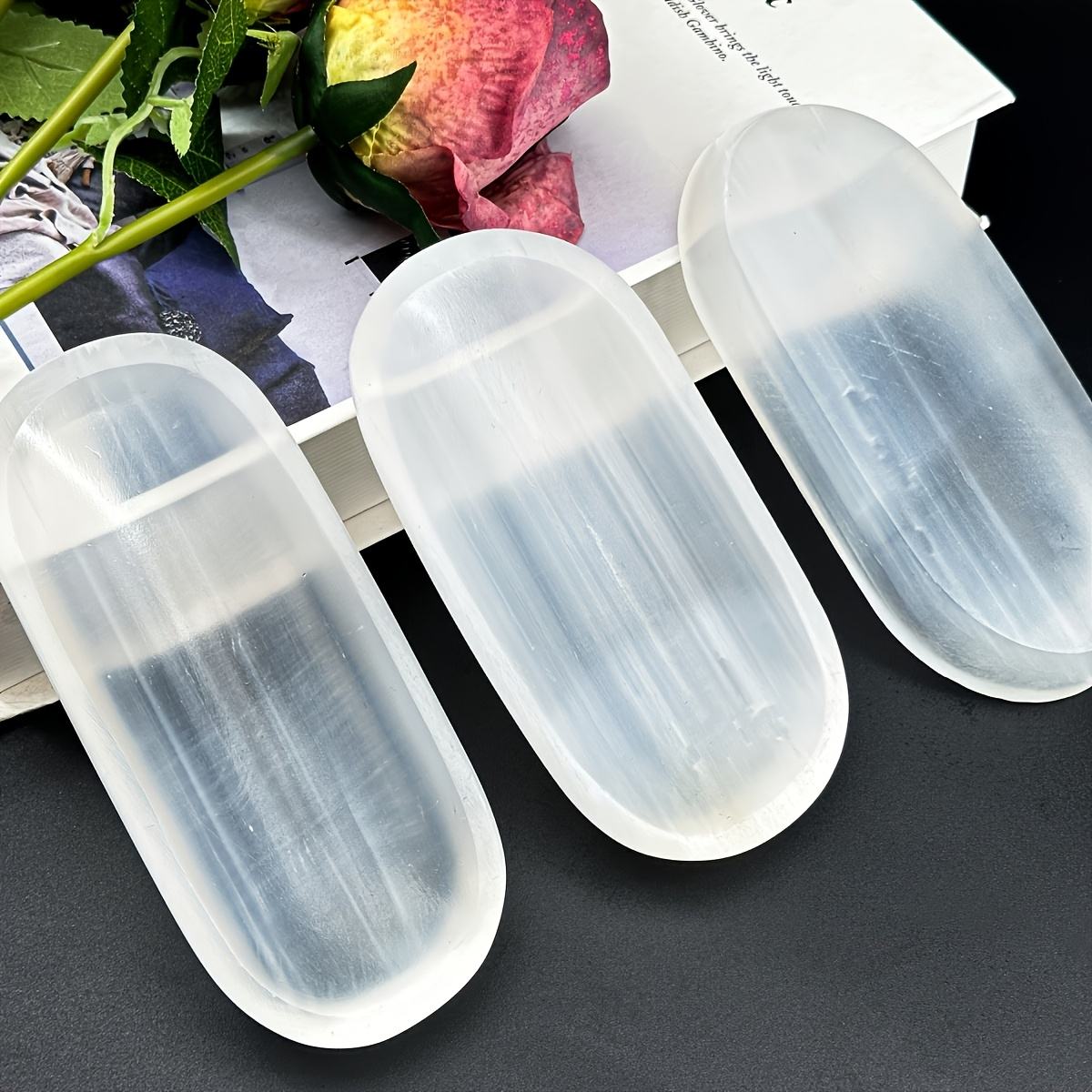 ชามรูปไข่เซเลไนต์