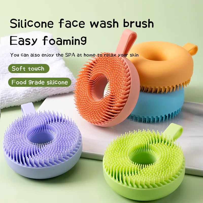 Brosse de maquillage en Silicone en forme de coeur de haute qualité brosse en silicone de nettoyage tampons nettoyants pour le visage en Silicone souple brosse épurateurs pour le visage