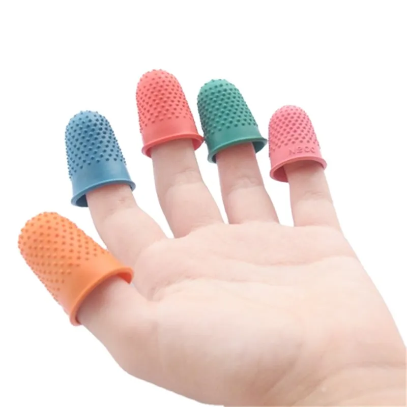 Protectores de dedo de silicona, dedal transpirable ahuecado, accesorios de costura para costura
