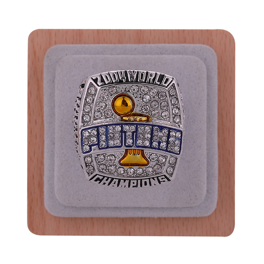 Bague de championnat des Pistons 2004