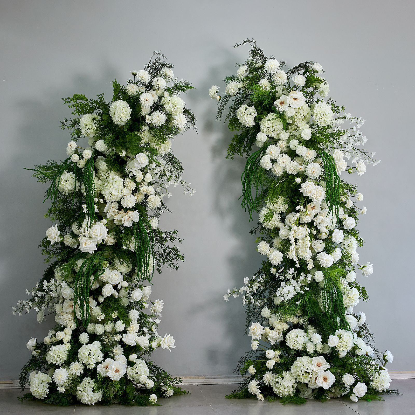 White and green (Floral Arrangement + Stand)