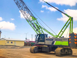 זחילה מנוף 100 טון זחילה מנוף zc1300 עם חלקי מנוף זחילה