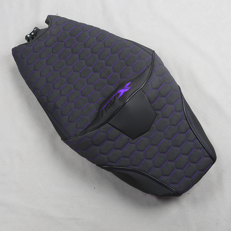 Noir+Violet