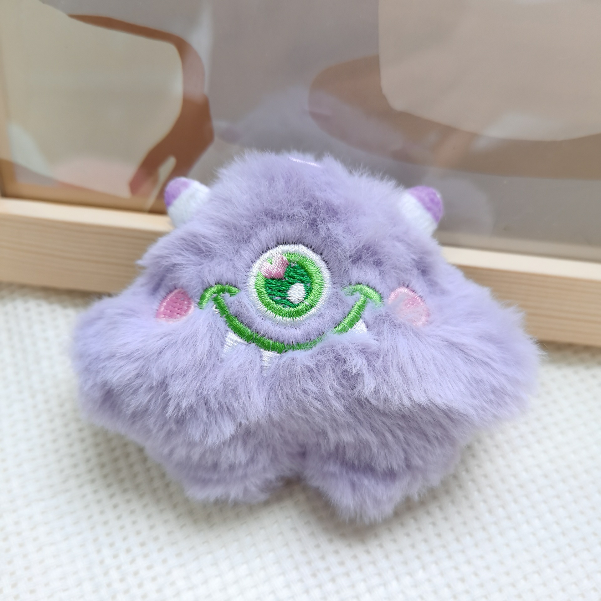 Monstruo morado - original (sin cadena de cuentas con cordón)