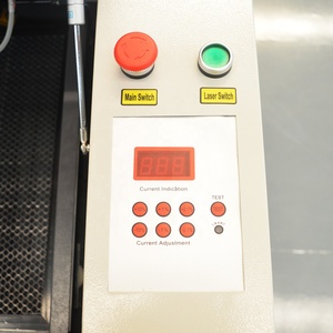 4040 M2控制系统50w小型CO2激光雕刻切割机出售非金属产品