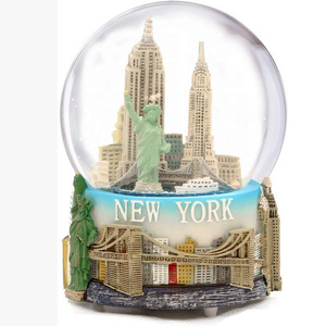 New York City Snow Globe ที่มี NYC Skyline ของที่ระลึกตุ๊กตารูปปั้นของ Liberty - Product Image 1