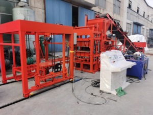 <strong>QT5</strong>-15 <strong>Interlock</strong> <strong>Block</strong> Making <strong>Machine</strong> Use <strong>Block</strong> Factories Produces Bricks From Concrete with Durable Mold Component - Product Image 2