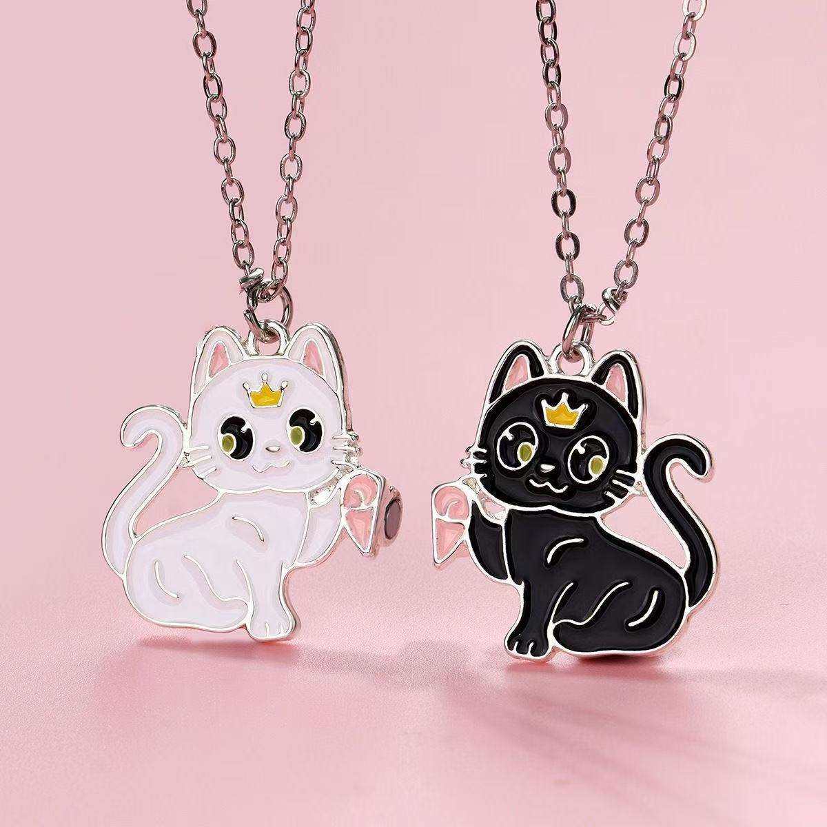 chat argenté blanc et noir