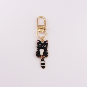 卸売メーカーデザインかわいい猫漫画子猫キーリング金属亜鉛合金カラビナバッグバックル装飾ギフト