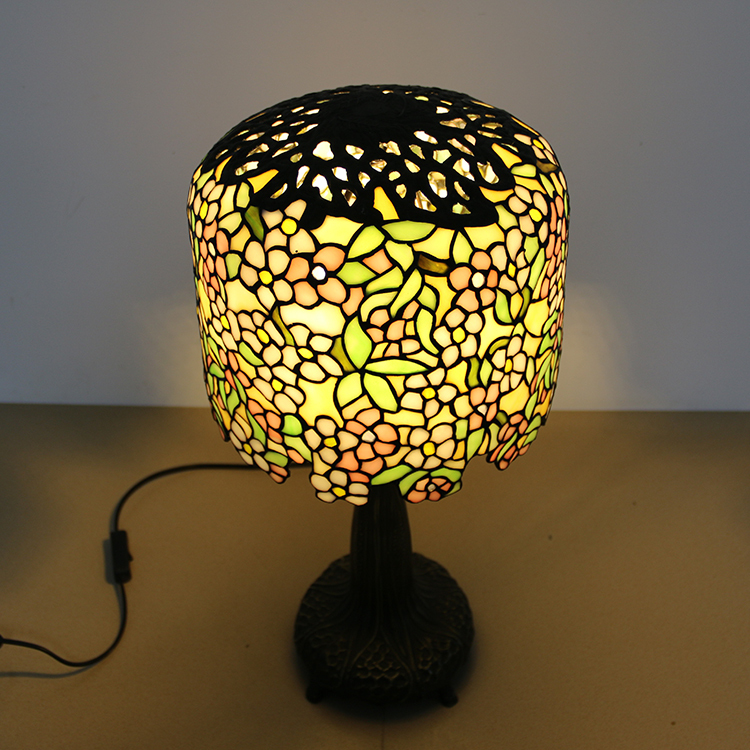 LongHuiJing 10-inches Wisteria Tiffany Style Stained Glass Table Lamp with Brass Finish Base