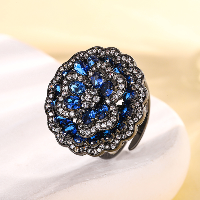 Bague cristal pointu bleu or noir