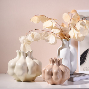 MSH Modern krem sanat vazo ev oturma odası masa dekorasyon için düzensiz tasarım - Product Image 1
