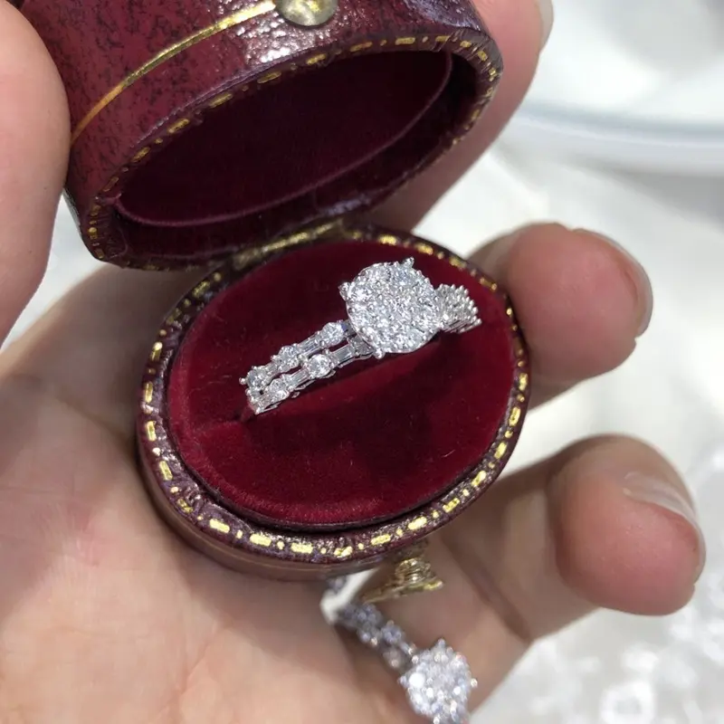 Xinfly 18 Karat Pure Gold Fine Jewelry Klassischer Kreis Runde Form Hochzeit 0,50 ct Diamant Verlobung sring