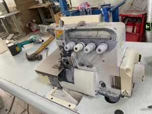 Ikinci el japonya marka Pegasus M800 overlok makinesi dikiş örme kumaşlar için 4 iplik endüstriyel overlok makinesi - Product Image 3