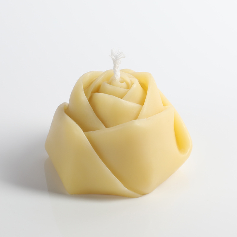 Rose géométrique jaune