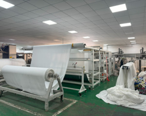 Hoàn toàn tự động được trang bị máy Tấm 4 góc cắt may 3-5 chủ đề overlock tùy chọn hệ thống Omron CE chứng nhận - Product Image 2