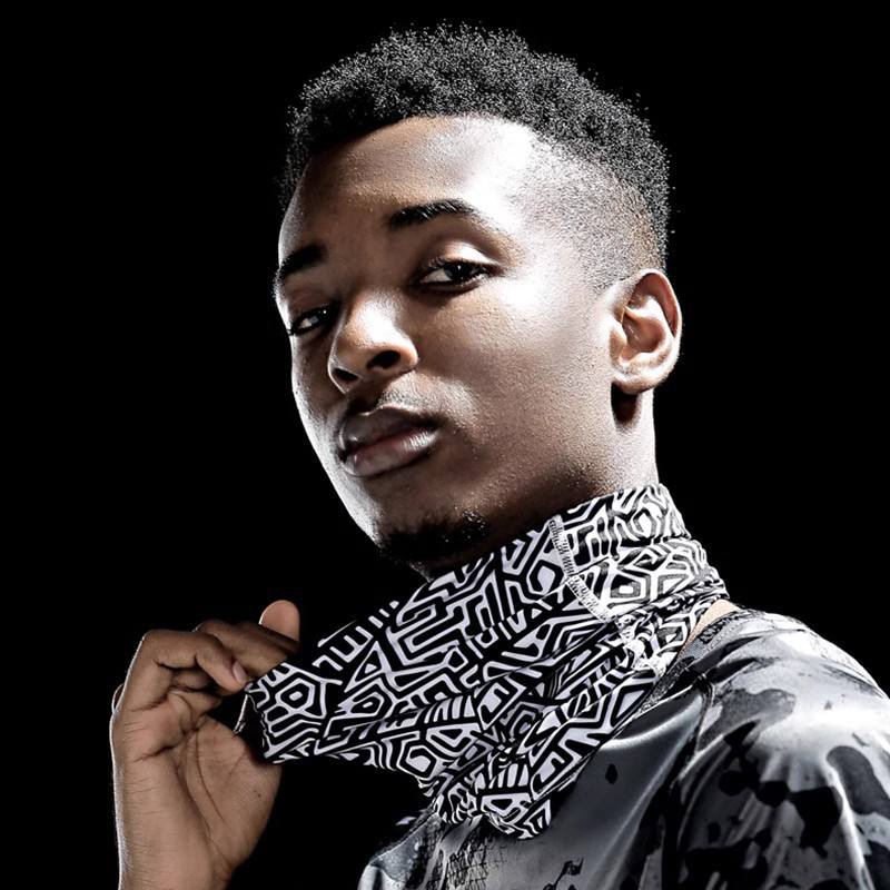 Labyrinthe noir et blanc