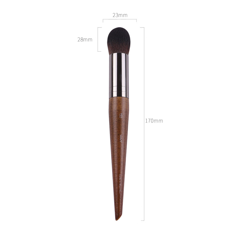 La tête ronde moyenne #152 rougissent brosse