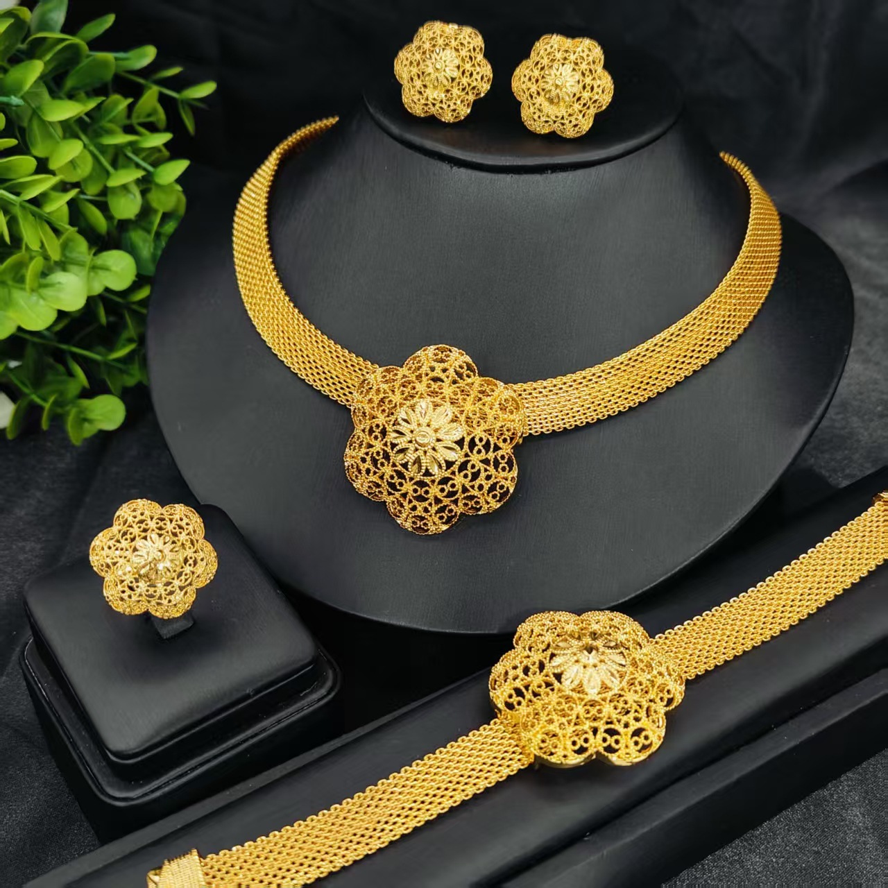 Gold 1