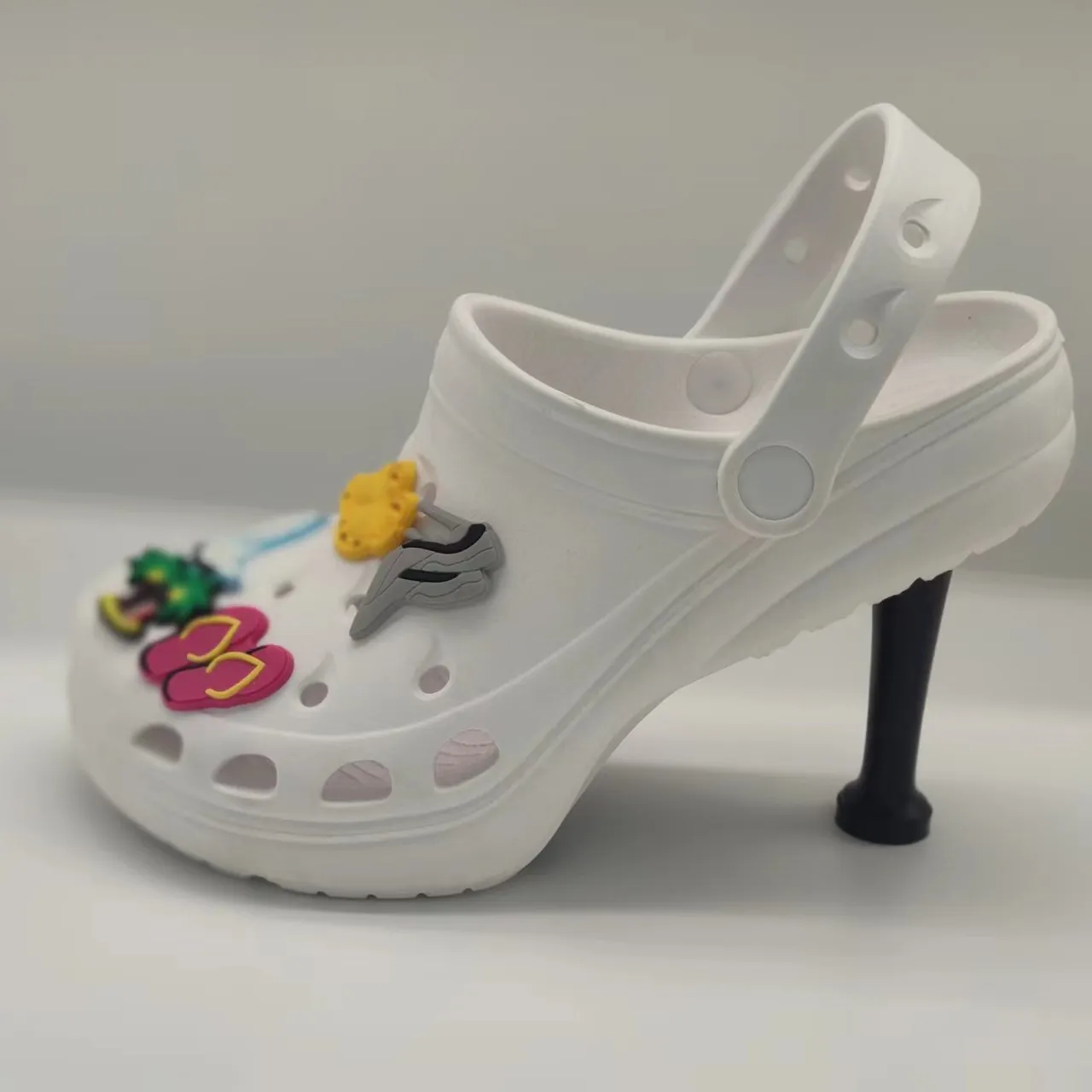 Custom Modedesign Trend Wedge Plattform Sandale Schuhe Accessoires Damen High Heel Clog Sandalen für Damen