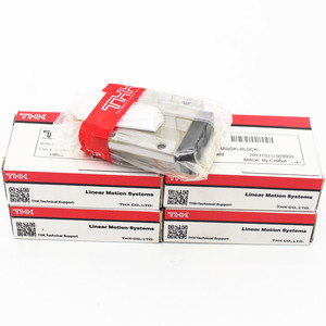 日本THK直线导轨滑块HSR15A HSR20A HSR25A HSR30A HSR35A THK块 - Product Image 1