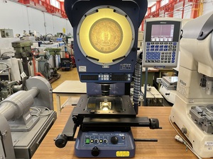 ציוד בדיקה משומשות מקרנים cnc אוטומטי סוג תמונה cmm