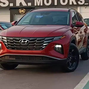 二手现代图森汽油8L V4 4WD红色2023车型的折扣价，准备上市 - Product Image 3