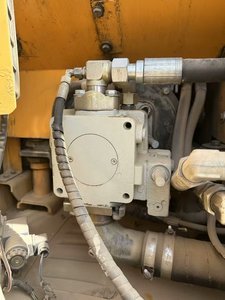 LOWOL80 Series Potente fuerza de excavación 0,32 metros cúbicos Cubo Precio bajo Máquina de carga minera Motor para trabajo múltiple - Product Image 2
