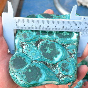Ham Chrysocolla cilalı doğal kaba kuvars taş Decor socolla Malachite Mineral örneği şifa taşı dekor için