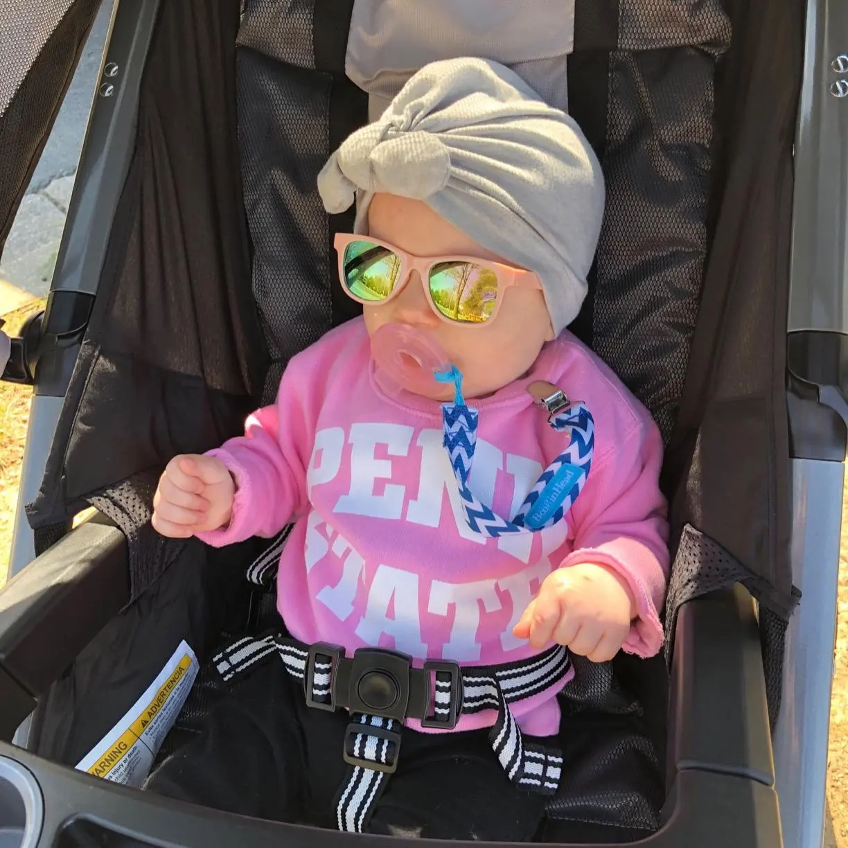 Vente chaude 0-3 ans petits enfants lunettes de soleil polarisées personnalisé extérieur UV Flexible Silicone carré bébé lunettes de soleil avec sangle