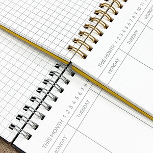 Venta al por mayor de cuero PU Bloc de notas planificador personalizado calendario diario sin fecha diario semanal Memo horario espiral cuaderno Agenda
