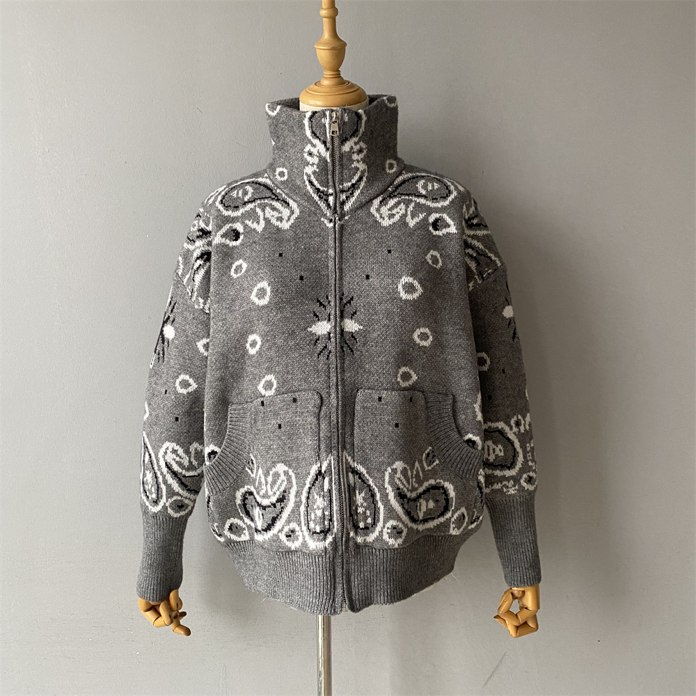 gris foncé